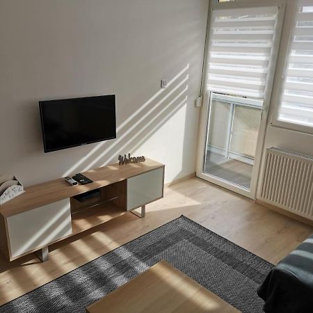 Sweet Life Apartman Eger Esterno foto