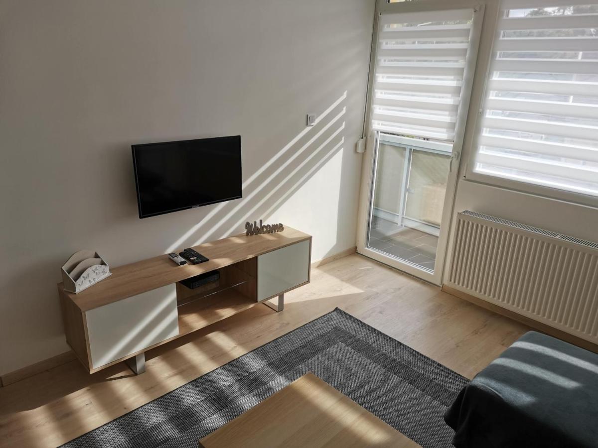 Sweet Life Apartman Eger Esterno foto