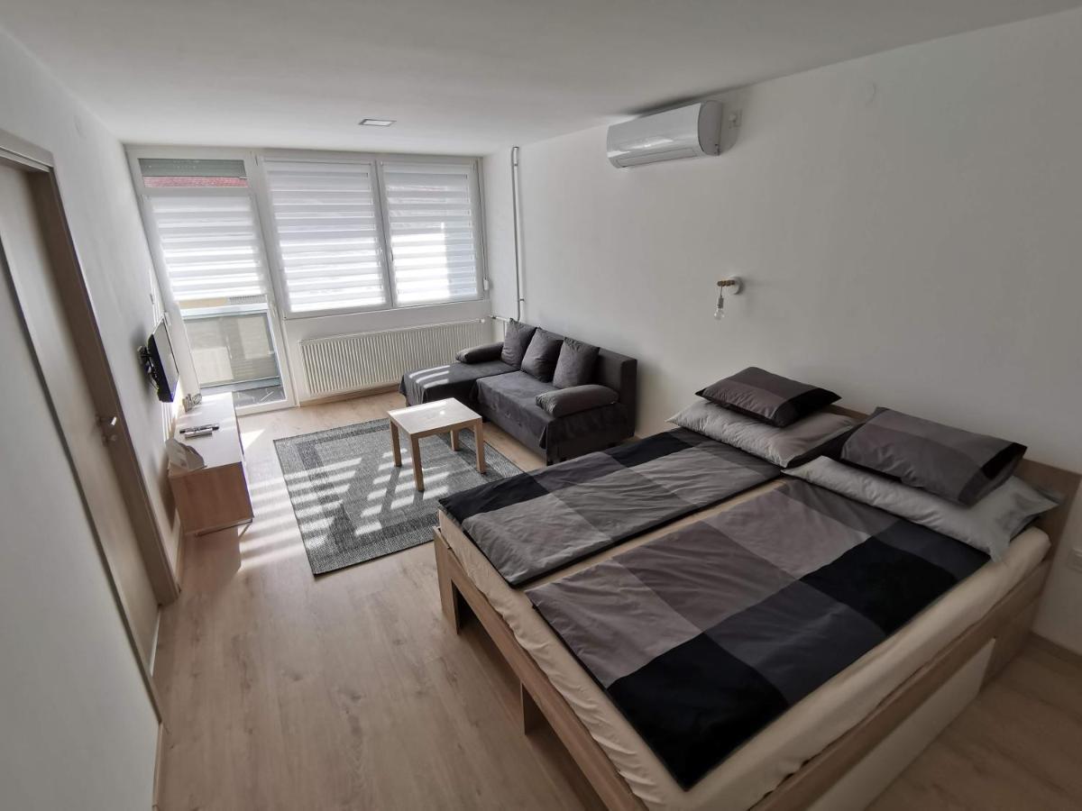 Sweet Life Apartman Eger Esterno foto