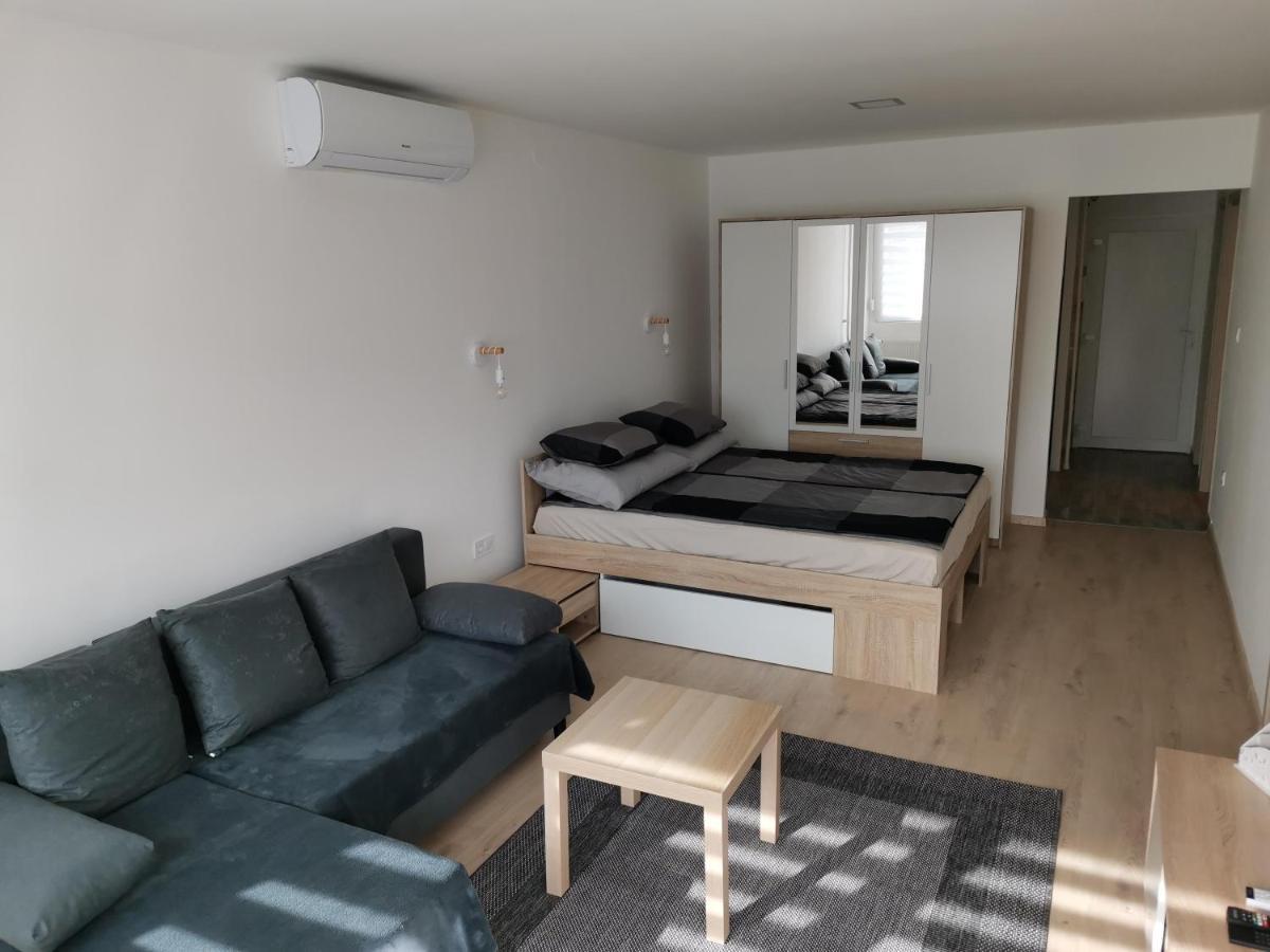 Sweet Life Apartman Eger Esterno foto