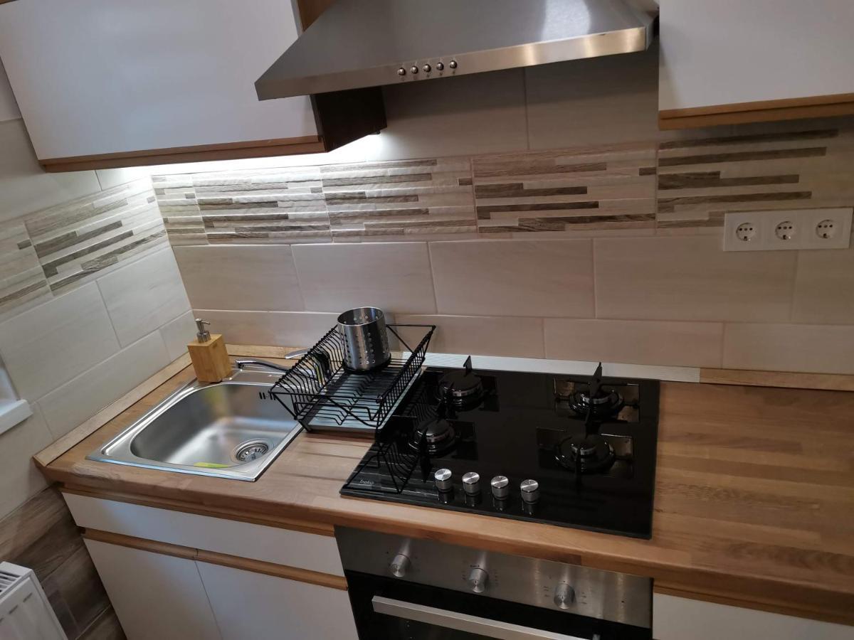 Sweet Life Apartman Eger Esterno foto